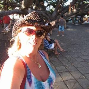 Meet your Posher, Kelli